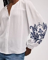 Buttoned-Down Loose Blouse with Crew Neckline