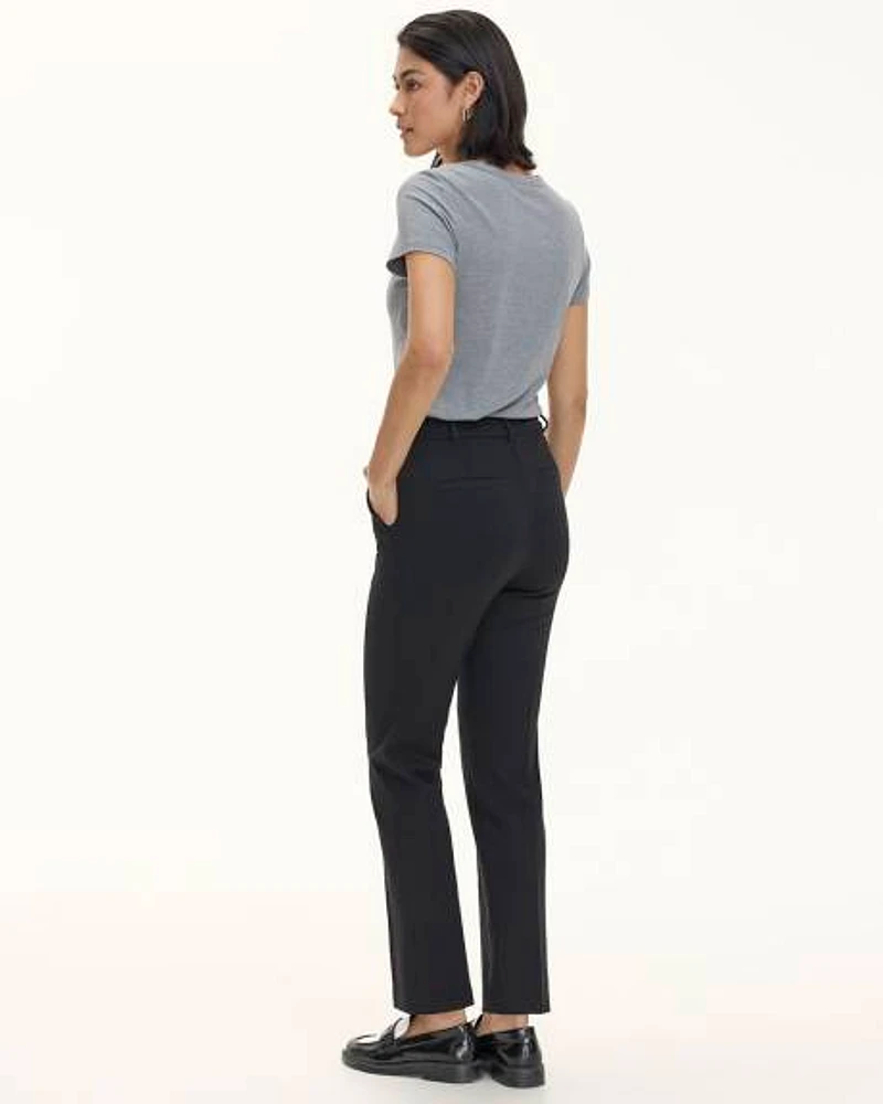 Pantalon taille haute et jambe droite