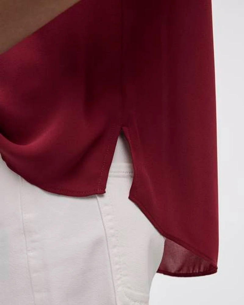 Blouse à manches très courtes et col fendu