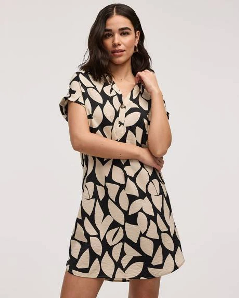 Extended-Sleeve Shift Dress with Split Neckline