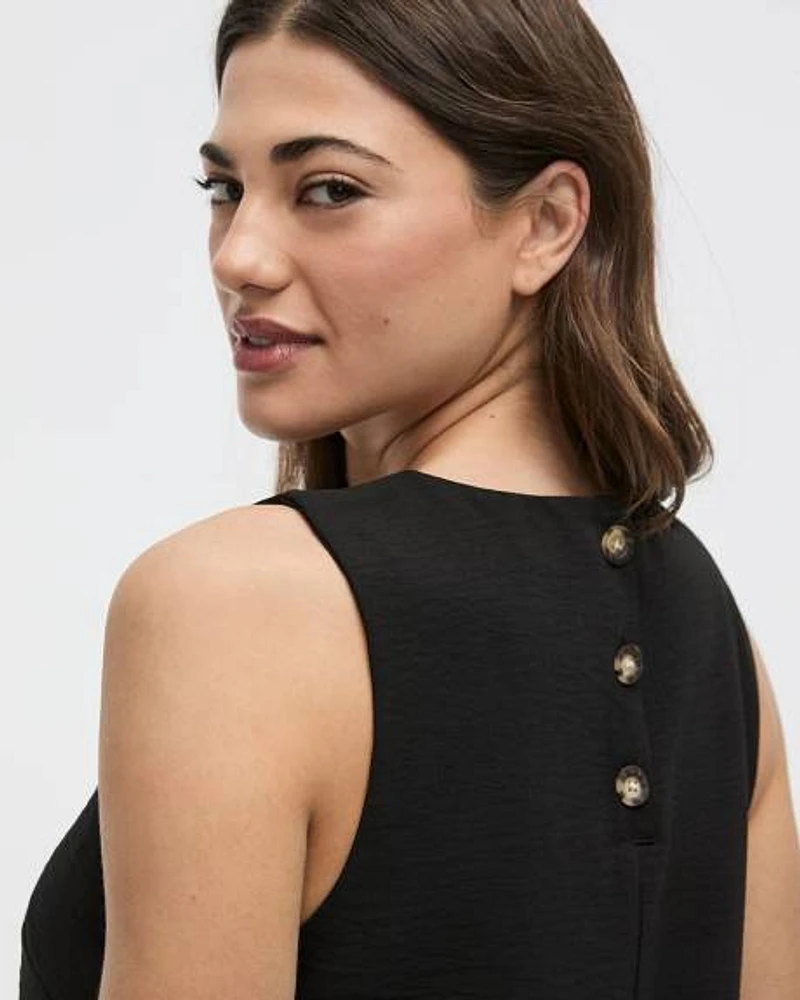 Sleeveless Crew-Neck Shift Dress