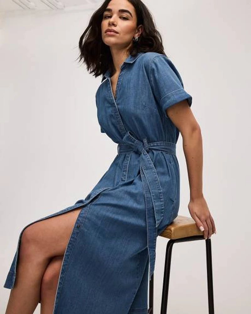 Robe boutonnée en denim à manches courtes