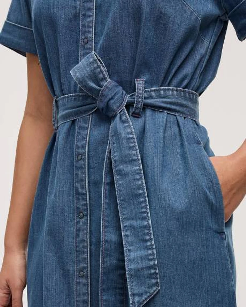 Robe boutonnée en denim à manches courtes