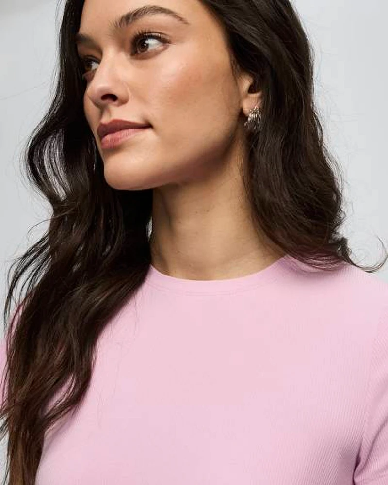 Ribbed Fitted Crew Neck T-Shirt