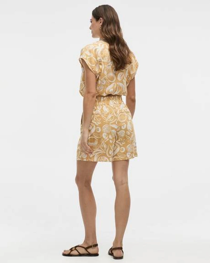 Shorts with Elastic Waistband