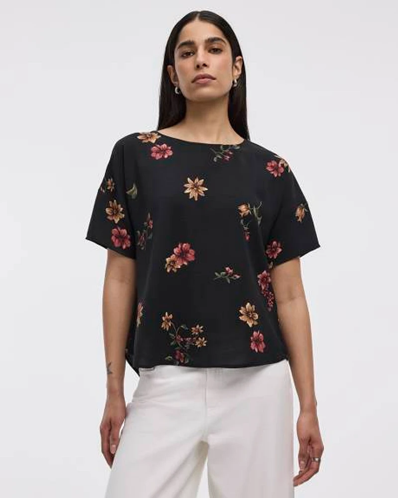 Short-Sleeve Crew-Neck T-Shirt Blouse