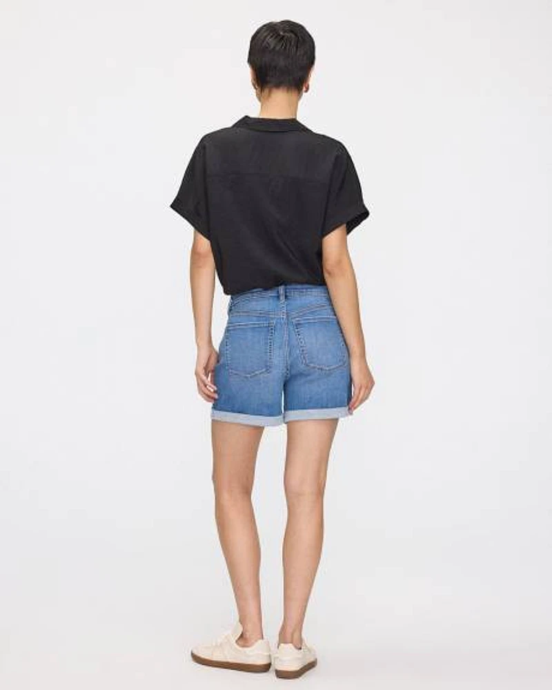 Short en jean à taille mi-haute ourlet roulé