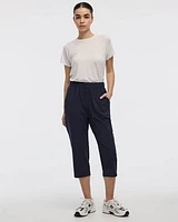 Textured Woven Capri Pant