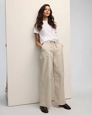 Pantalon à taille mi-haute et jambe large avec poches utilitaires