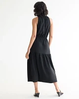 Sleeveless Maxi Dress with Halter Neckline