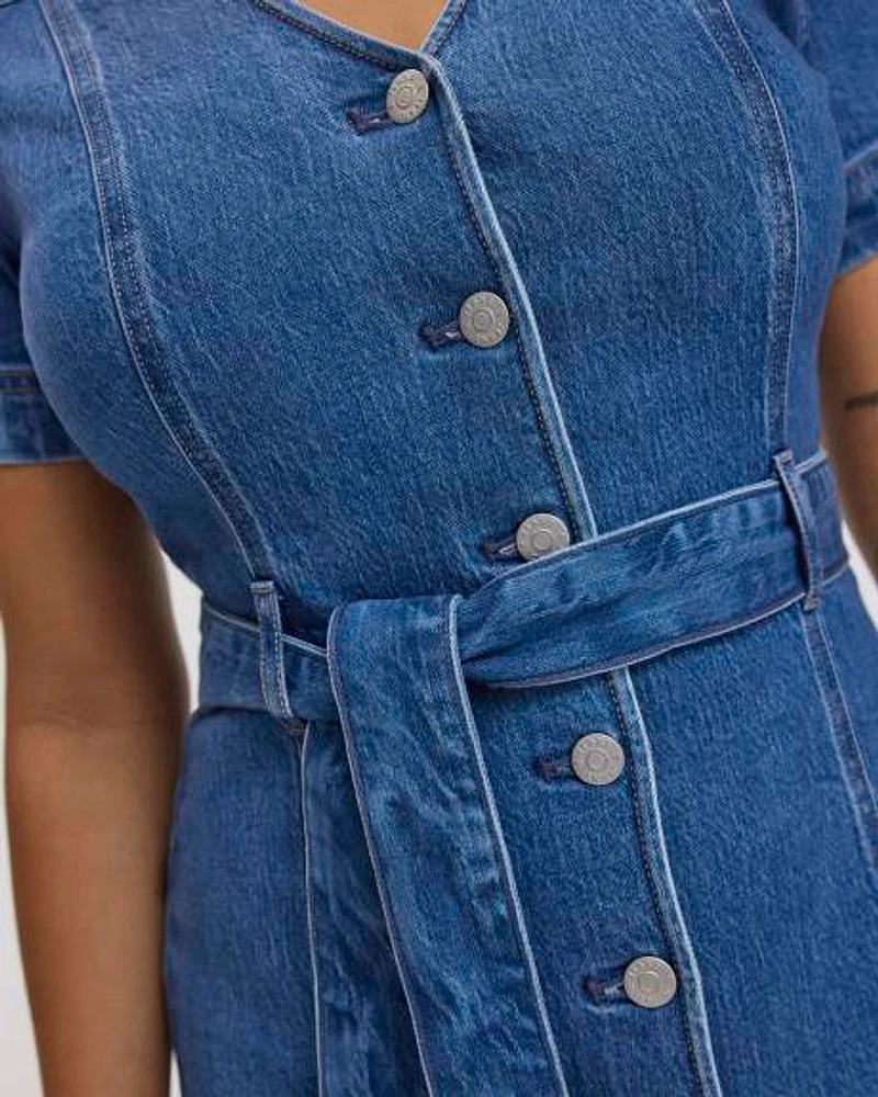 Robe boutonnée cintrée et évasée en denim