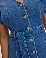 Robe boutonnée cintrée et évasée en denim