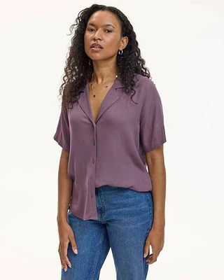 Short-Sleeve Buttoned-Down Blouse with Camp Collar