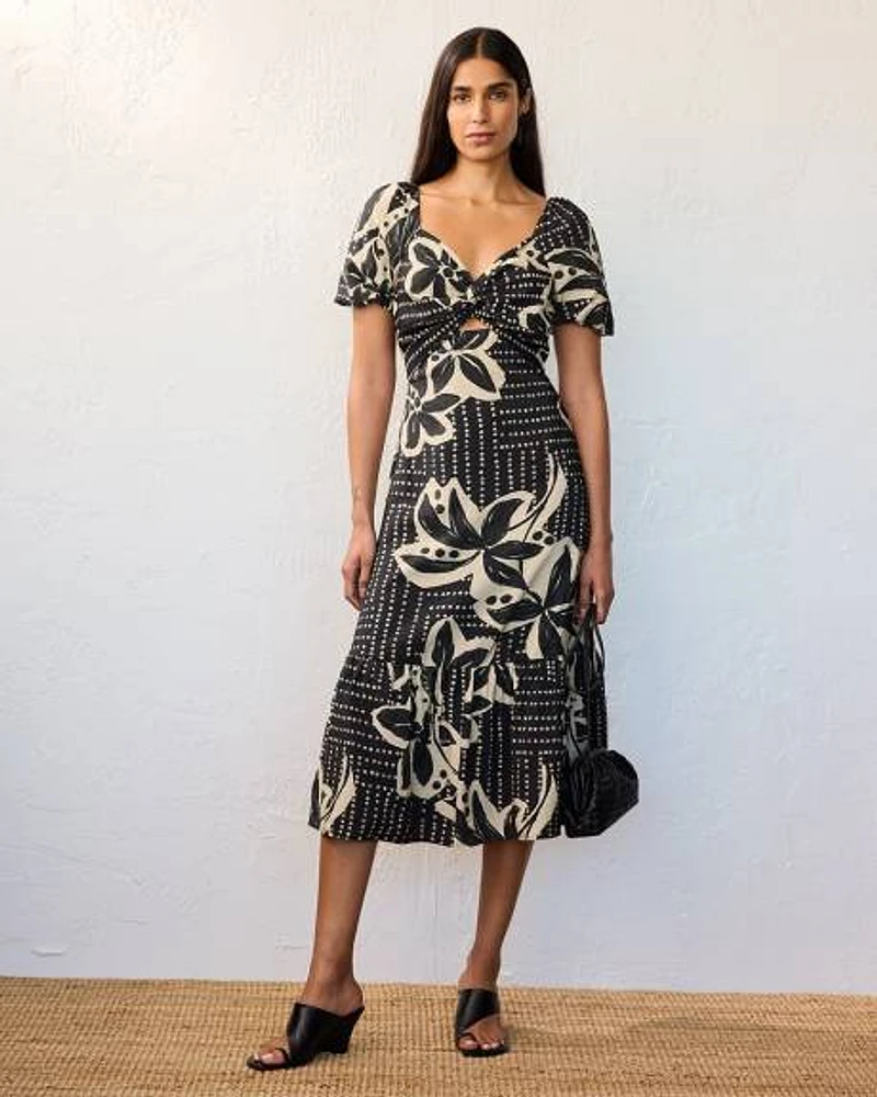 Short-Sleeve Fit and Flare Tiered Midi Dress