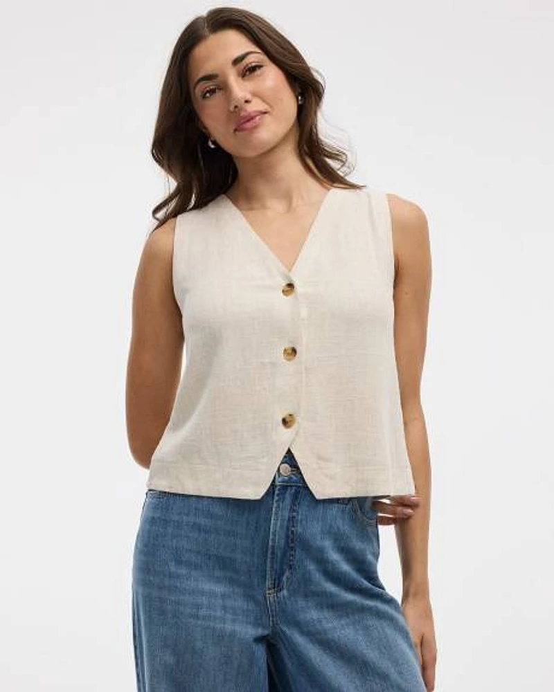 Sleeveless Buttoned-Down Vest