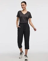 Textured Woven Capri Pant