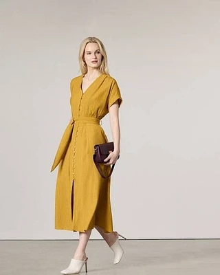 Short-Sleeve Buttoned-Down Dress with V neckline