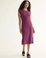 Extended-Sleeve Crew-Neck Midi Dress