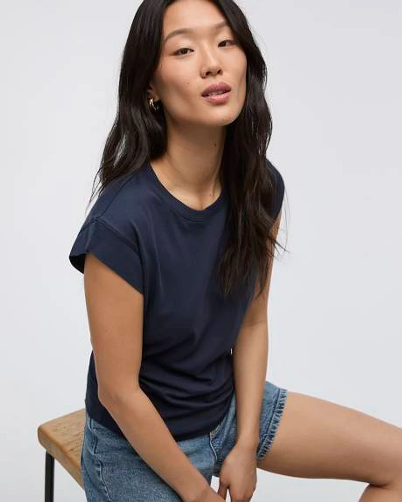 T-shirt à manches courtes et col rond avec fronces latérales