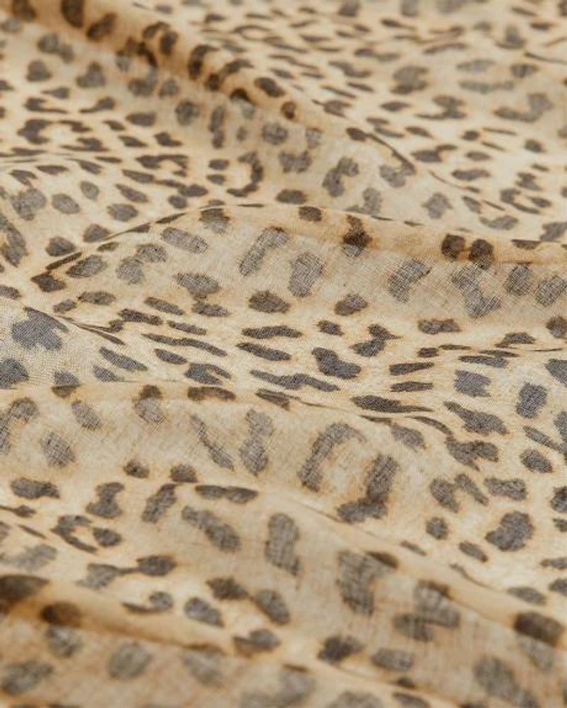 Scarf with Cheetah Print