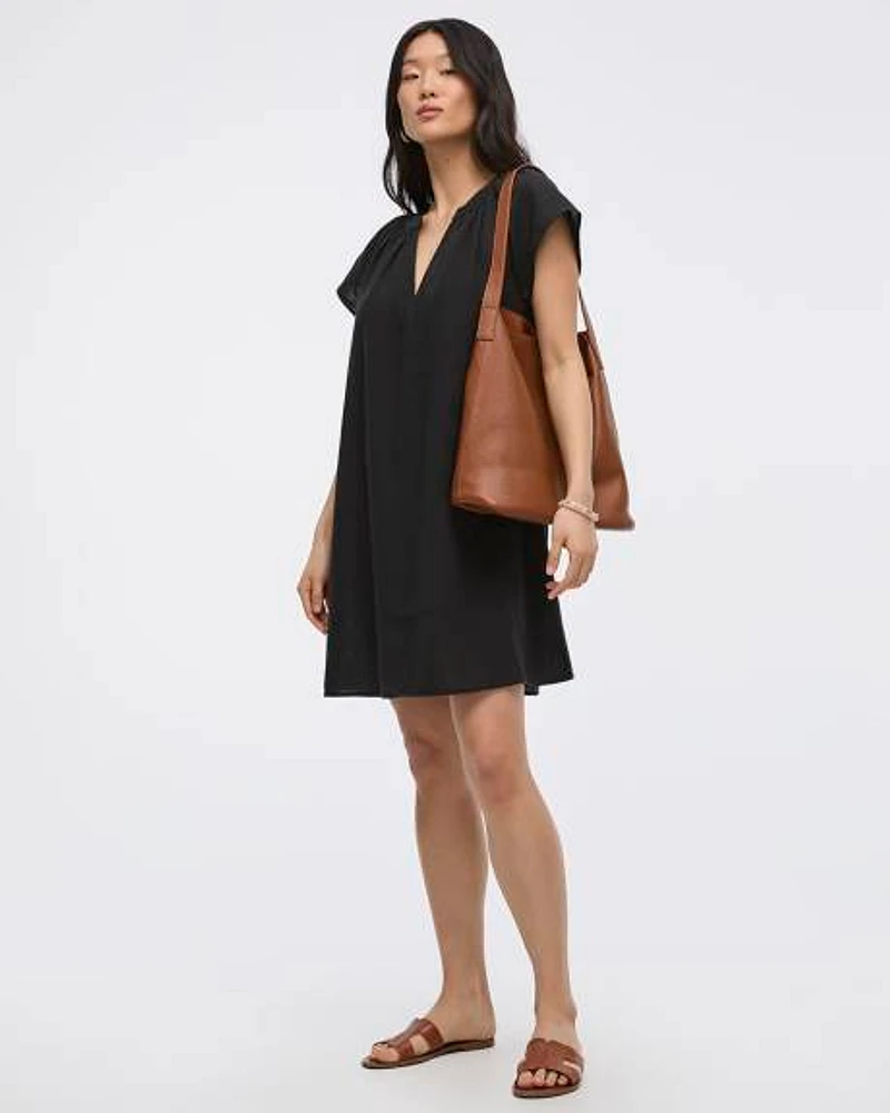 Robe droite à col fendu