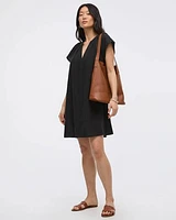 Robe droite à col fendu