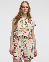 Extended-Sleeve Crew-Neck Buttoned-Down Blouse