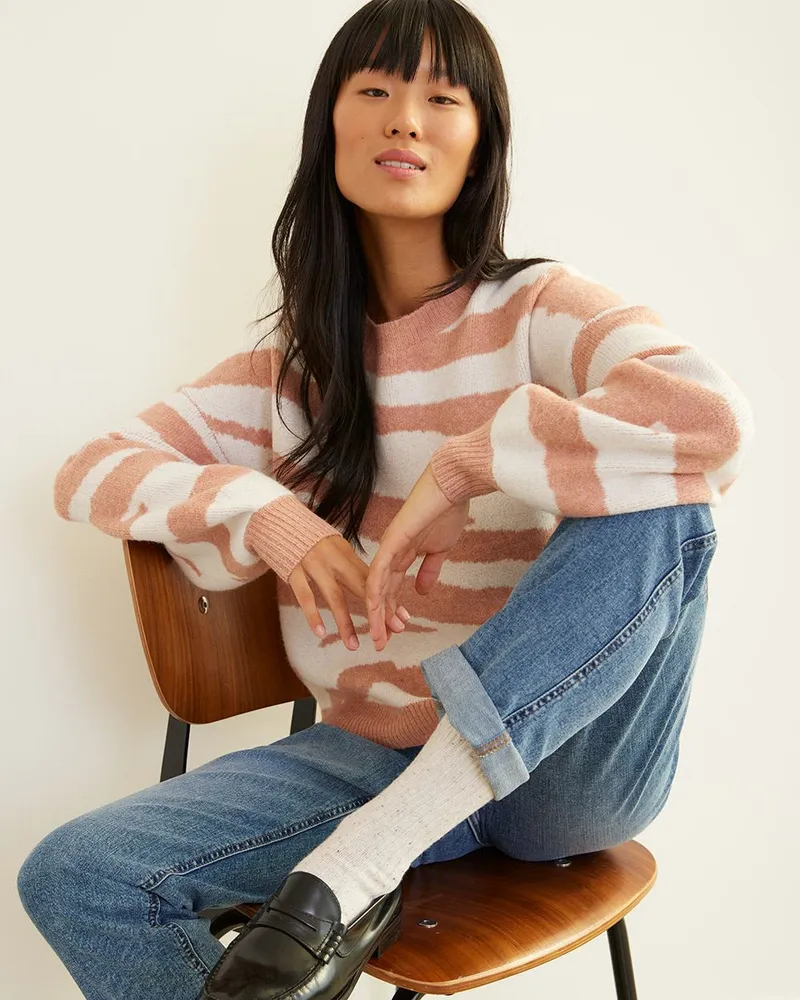 Reitmans Long-Sleeve Jacquard Crew Neck Pullover with Zebra Pattern |  Scarborough Town Centre
