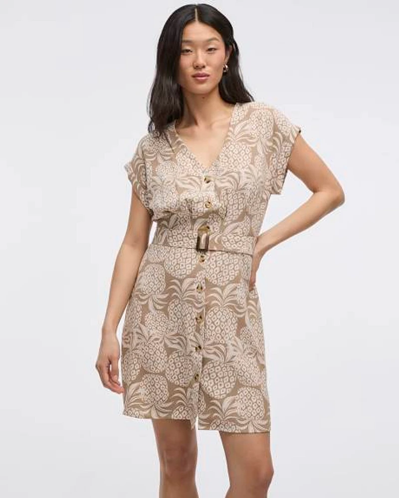 Short-Sleeve Buttoned-Down Dress with V Neckline