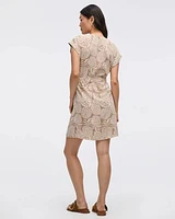 Short-Sleeve Buttoned-Down Dress with V Neckline