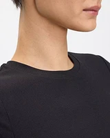 T-shirt côtelé et ajusté à col rond