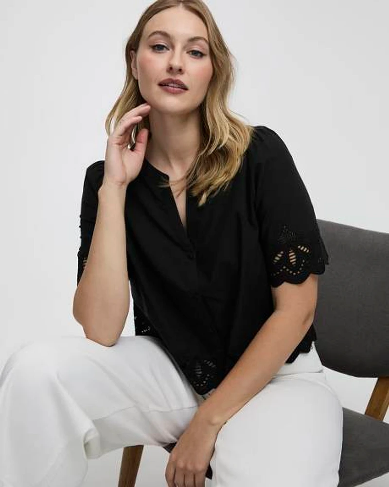 Blouse à manches aux coudes et col fendu avec garnitures oeillets