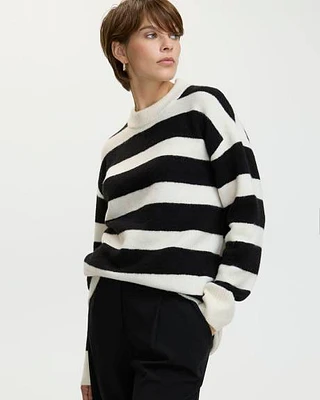 Long-Sleeve Crew-Neck Loose Sweater