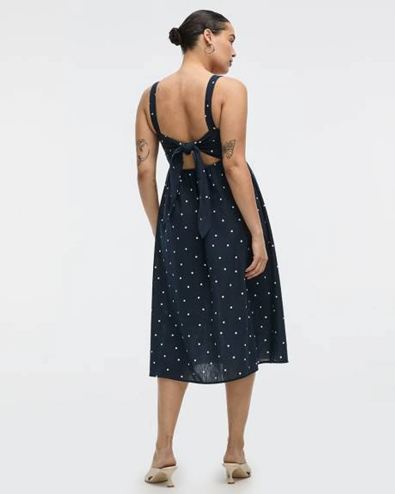 Robe longue sans manches avec col carré