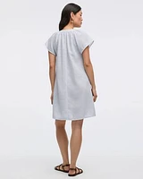 Robe droite à col fendu