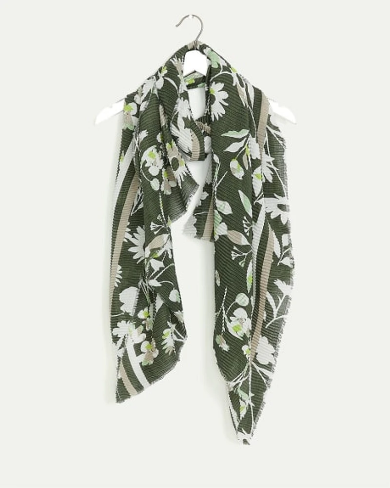 Pleated Scarf with Floral Pattern