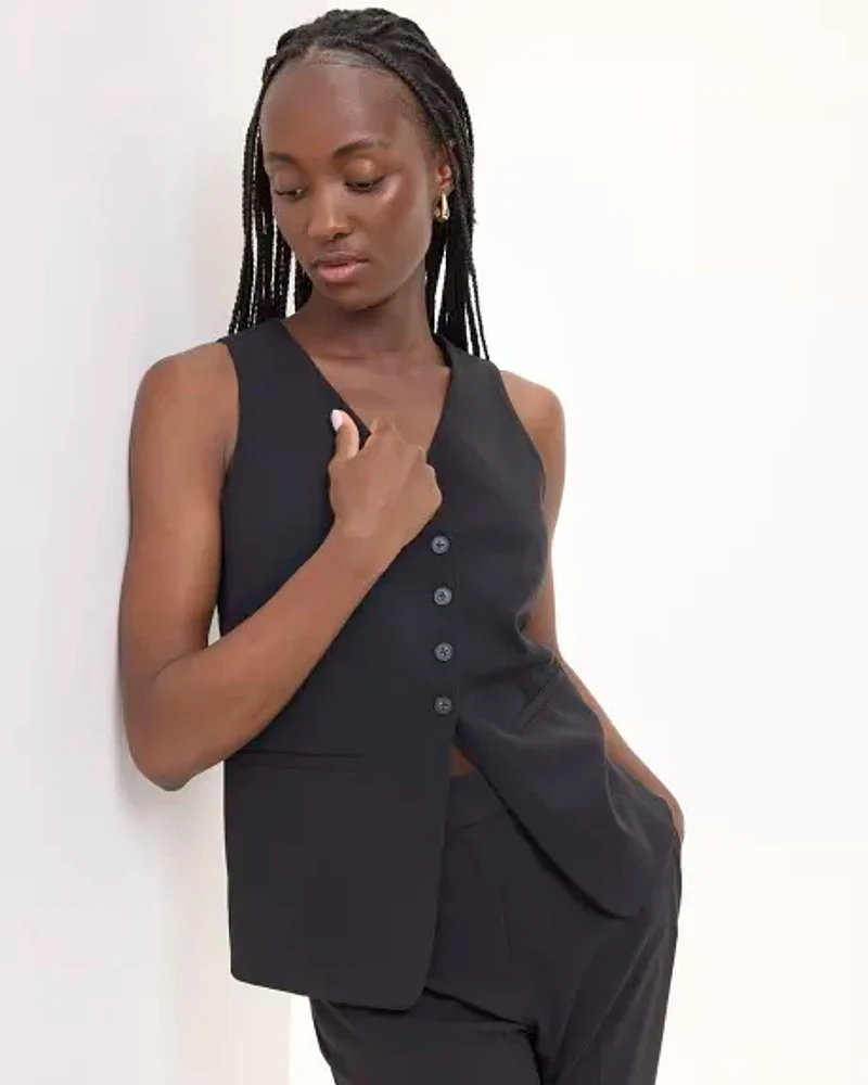 Long Sleeveless Blazer