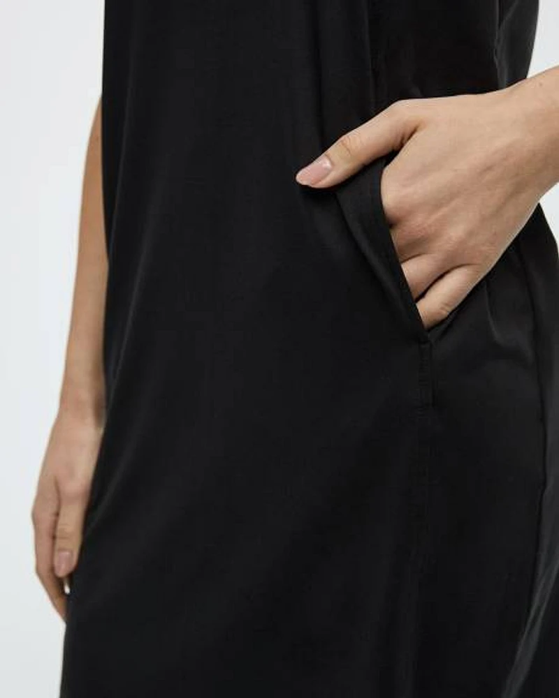 Sleeveless Crew-Neck Dress