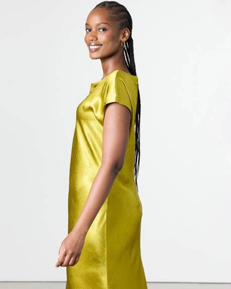 Robe maxi à manches très courtes et col bateau