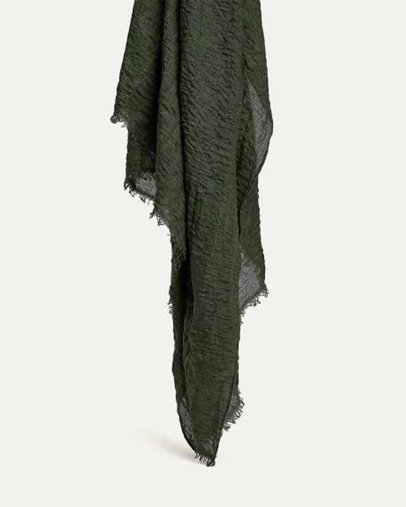 Foulard à bordures effilochées