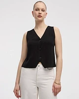 Sleeveless Buttoned-Down Vest