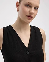 Sleeveless Buttoned-Down Vest