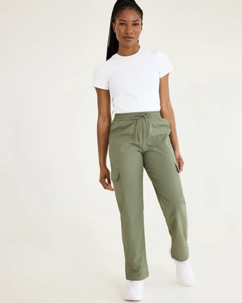 Wide-Leg Cargo Pant