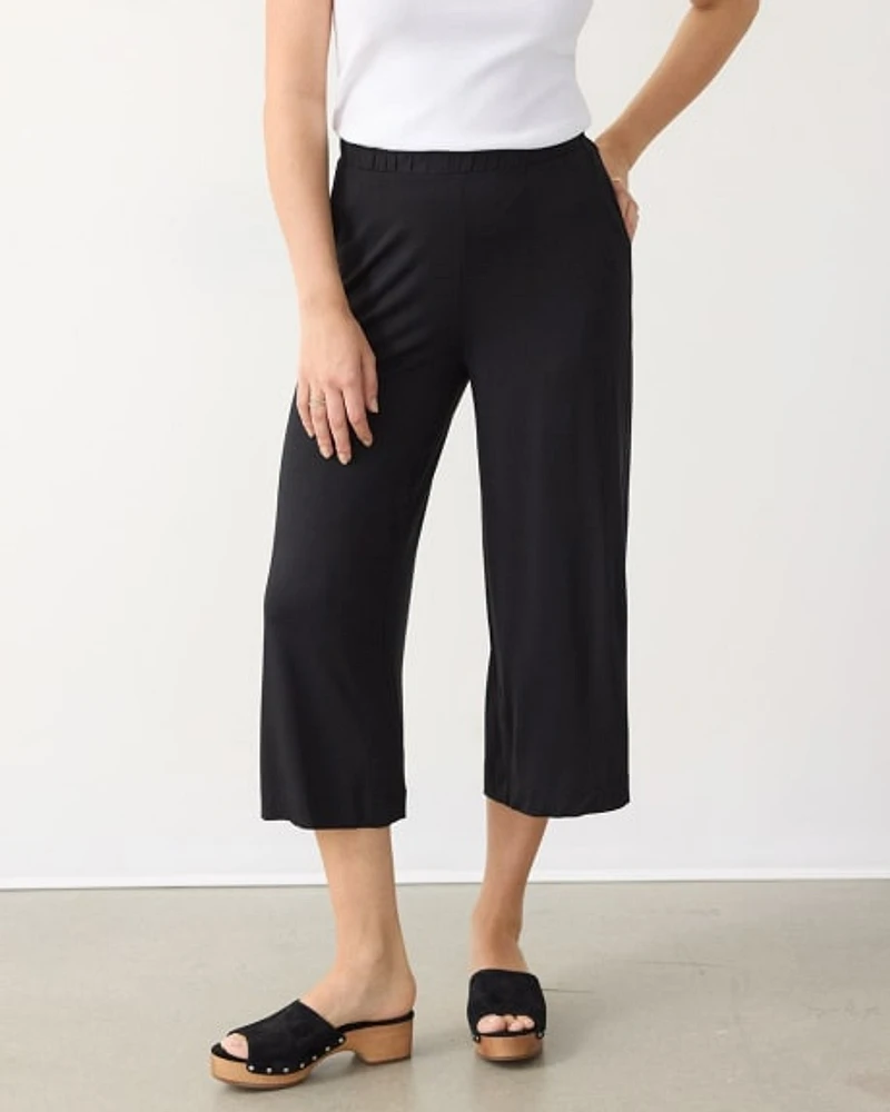 Stretch Pull-On Gaucho Pants
