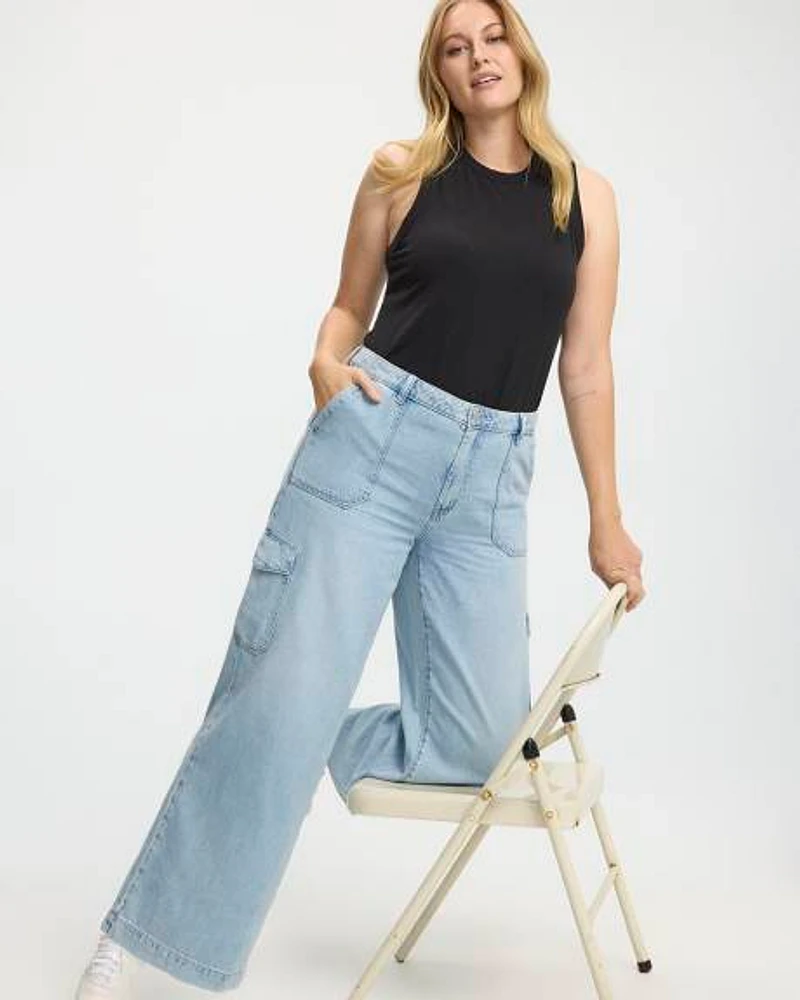 Wide-Leg Mid-Rise Cargo Denim Pant