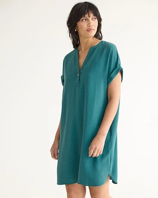 Short-Sleeve Loose Dress with Split Neckline