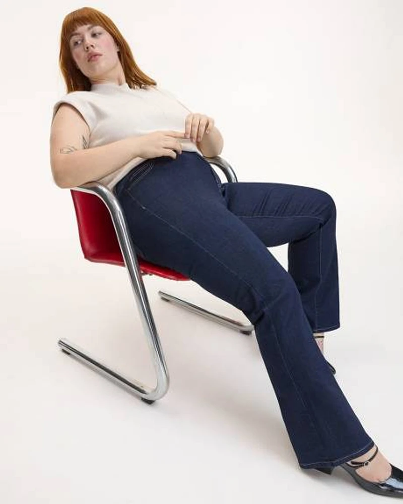 Jean à jambe évasée et taille mi-haute
