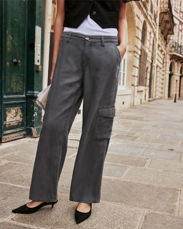 Pantalon cargo à jambe droite et taille haute