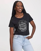 T-shirt imprimé graphique à col dégagé