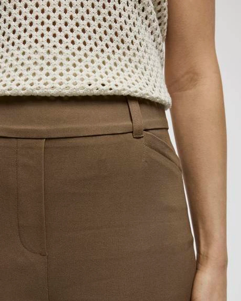 Pantalon capri à jambe étroite et taille haute
